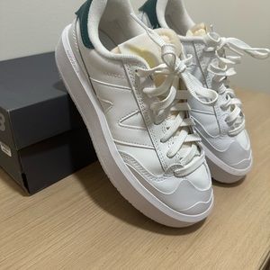 New balance lifestyle sneakers